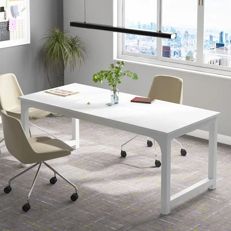 Table de conférence à piètement métallique, 180 cm (L) x 79 cm (l) x 74 cm (H)
