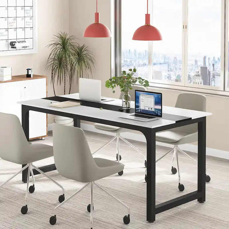 Table de conférence à piètement métallique, 180 cm (L) x 79 cm (l) x 74 cm (H)